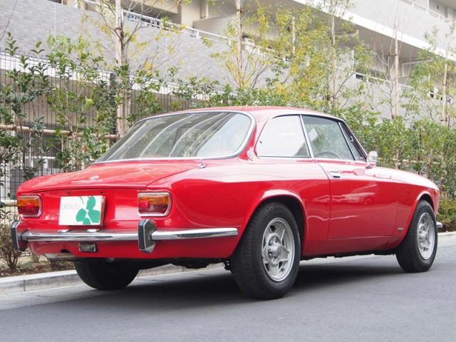 Look Smart アルファ・ロメオジュリアクーペ　1750GT ヴェローチェ アルファロメオ ジュリア1750 GT ヴェローチェ 【デルオート】